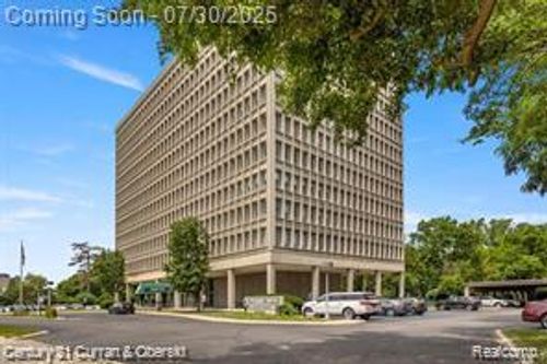 apt-903-22700 Garrison St, Dearborn, MI, 48124-2025 | Card Image