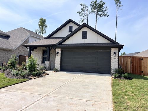 8460 International Falls Dr, Porter, TX, 77365-7807 | Card Image
