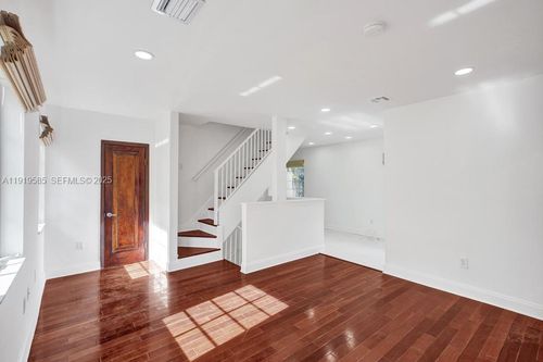 apt-2c-1512 Pennsylvania Ave, Miami Beach, FL, 33139-3794 | Card Image