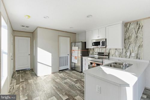 20 Marcia Memorial Cir, Jackson, NJ, 08527-3071 | Card Image