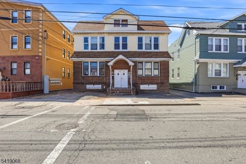 124 Paine Ave, Irvington, NJ, 07111-2900 | Card Image