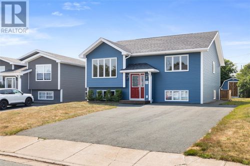35 Emerald Dr, Mount Pearl, NL, A1N4X5 | Card Image
