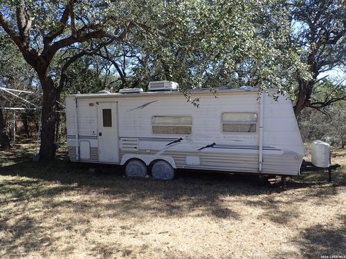 118 Harbour Vw, Lakehills, TX, 78063-6743 | Card Image