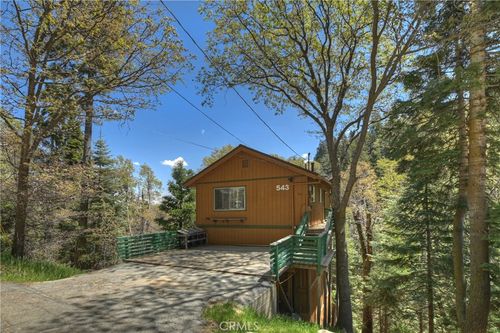 543 Community Dr, Lake Arrowhead, CA, 92352 | Card Image