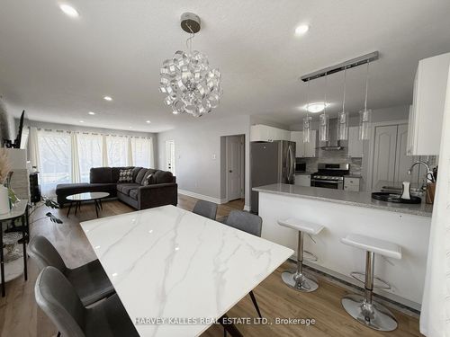 1330 Highbury Ave N, London, ON, N5Y4W9 | Card Image