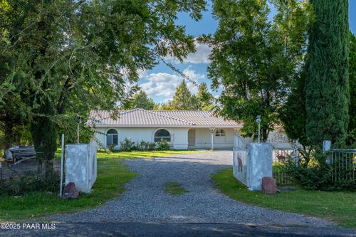 10885 E Pear Tree Dr, Cornville, AZ, 86325-5521 | Card Image