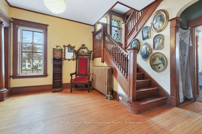 20 Belvedere Ave, House other with 6 bedrooms, 4 bathrooms and 3 parking in Parry Sound ON | Image 12