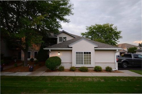 4-1011 Guthrie Road, Waukesha, WI, 53186 | Card Image