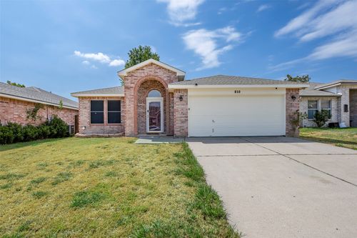 810 Engleside Dr, Arlington, TX, 76018-1723 | Card Image