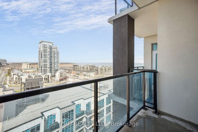 903 - 16 Concord Pl, Condo with 2 bedrooms, 2 bathrooms and 2 parking in Grimsby ON | Image 28