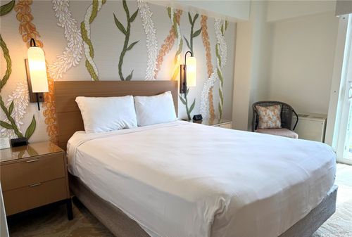 852-410 Atkinson Dr, Honolulu, HI, 96814-4730 | Card Image