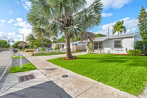 321 Nw 51st St, Oakland Park, FL, 33309-3214 | Card Image