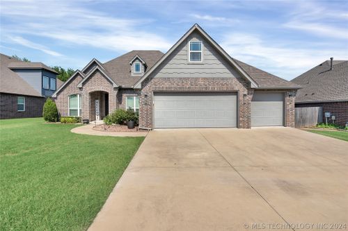 3915 S 15th Place, Broken Arrow, OK, 74011 | Card Image