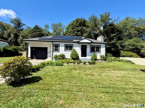 3 Pepperidge Dr, Quaker Hill, CT, 06375-1130 | Card Image