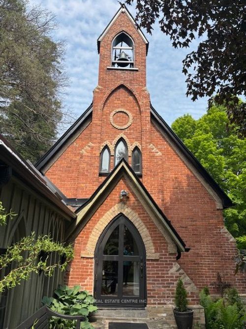 {{alt}} | Card Image