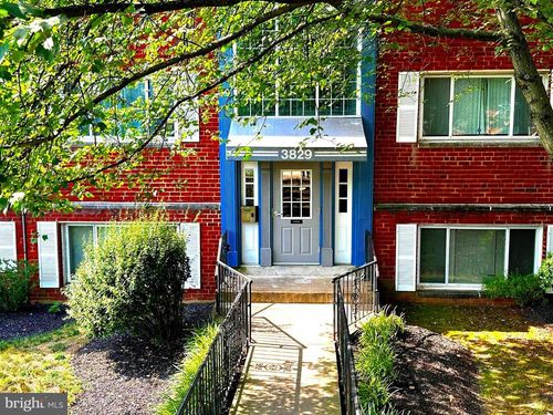 e-301-3829 Hamilton St, HYATTSVILLE, MD, 20781-1834 | Card Image