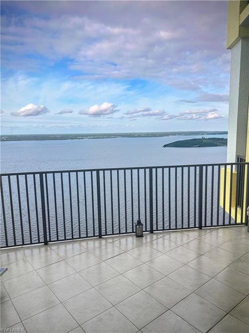 2002-2797 1st St, FORT MYERS, FL, 33916 | Card Image