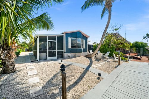 648 E Palm Ave, Goodland, FL, 34140 | Card Image