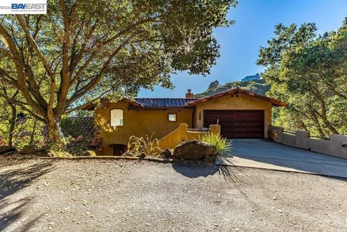 1302 Westview Dr, Berkeley, CA, 94705-1653 | Card Image