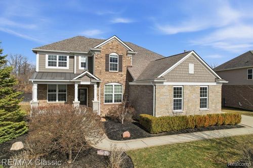 22822 Shepherds Hollow Dr, South Lyon, MI, 48178-0904 | Card Image