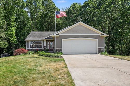 12679 Goldenrod Ct, Wayland, MI, 49348-9236 | Card Image