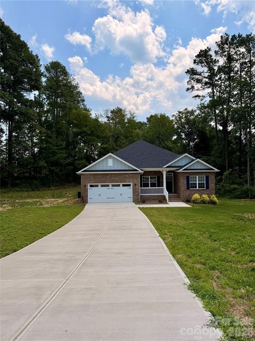 34-2913 Waterford Ln, Albemarle, NC, 28001-8088 | Card Image
