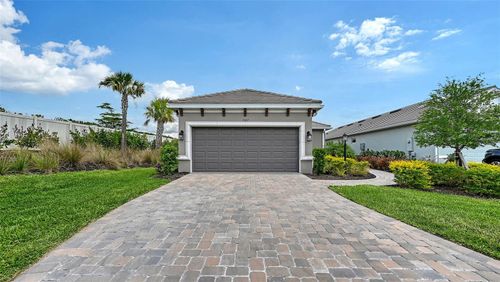 3007 Tramonto Ct, BRADENTON, FL, 34211-5868 | Card Image