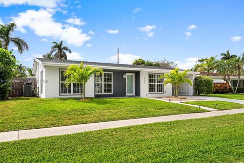 912 Se 16th Pl, Deerfield Beach, FL, 33441-7433 | Card Image