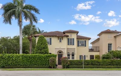 110 Via Floresta Drive, Townhouse with 3 bedrooms, 2 bathrooms and null parking in Boca Raton FL | Image 1