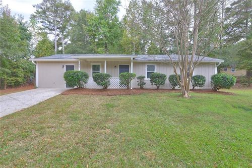 665 Huron Ct Se, Conyers, GA, 30094-2627 | Card Image