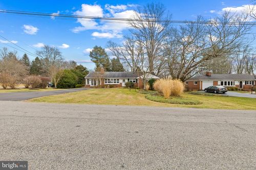 8419 High Ridge Rd, ELLICOTT CITY, MD, 21043-3339 | Card Image