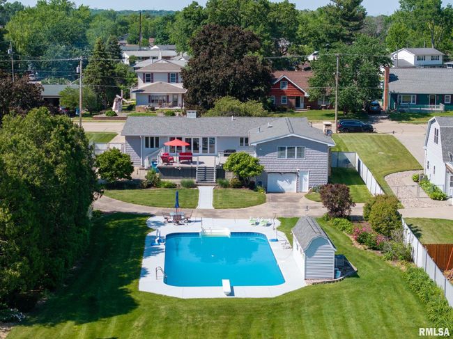 1419 3 Rd St, House other with 3 bedrooms, 4 bathrooms and null parking in Camanche IA | Image 59