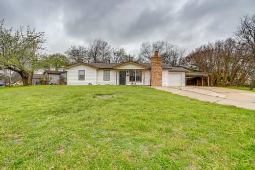 109 Ne Cindy Ln, Burleson, TX, 76028-3410 | Card Image