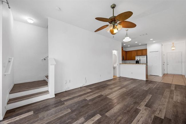 9013 Shepton St, Townhouse with 3 bedrooms, 3 bathrooms and null parking in ORLANDO FL | Image 9