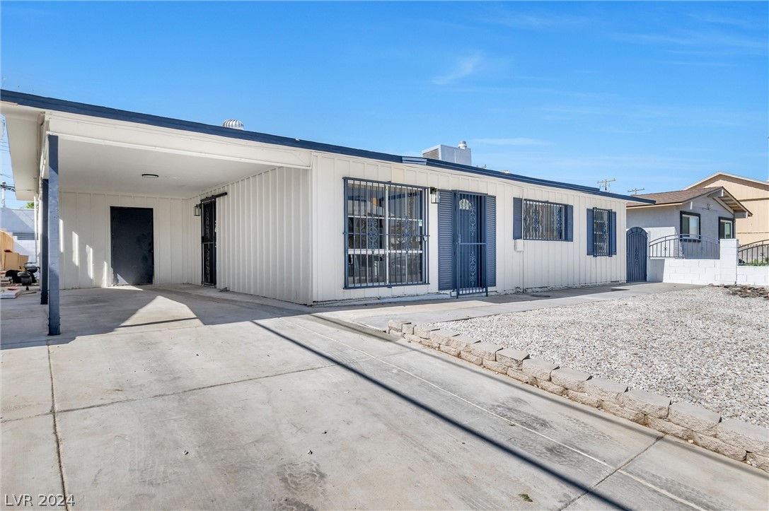 Alcoa Ave, Las Vegas, NV 89102