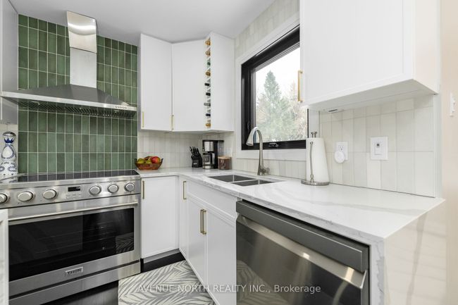 9088 Mitch Owens Rd, House other with 5 bedrooms, 3 bathrooms and 6 parking in Edwards ON | Image 21