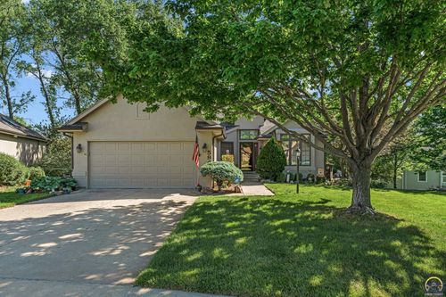 5946 Sw 30th Ter, Topeka, KS, 66614-4040 | Card Image