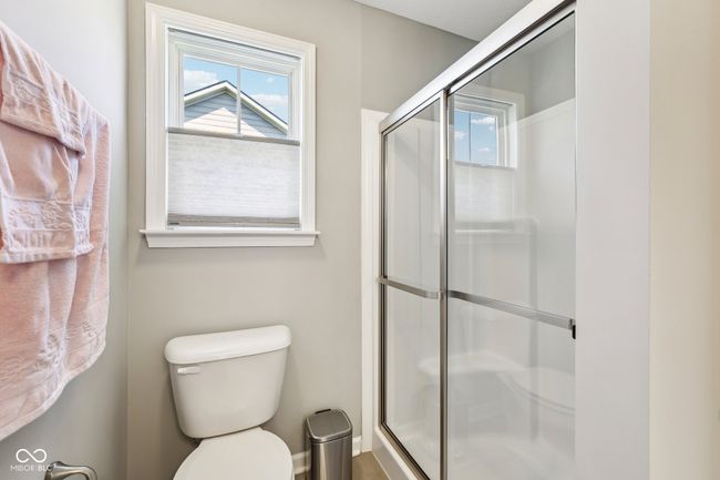 Private full bath for bedroom #2. | Image 42