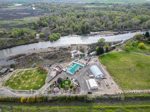 1202 W Hudson Rd, Granger, WA, 98932 | Card Image