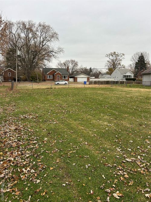 3616 Dallas Ave, Warren, MI, 48091-2367 | Card Image