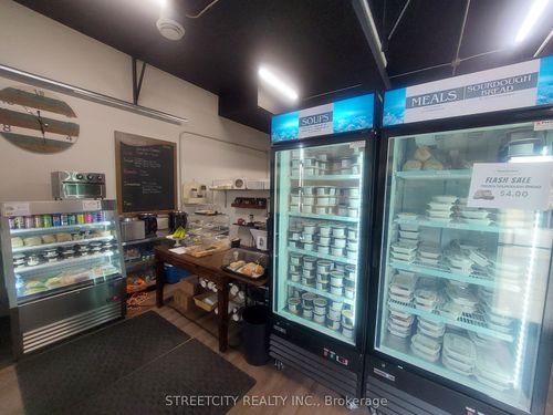 2-5303 Nauvoo Rd, Warwick, ON, N0M2S0 | Card Image