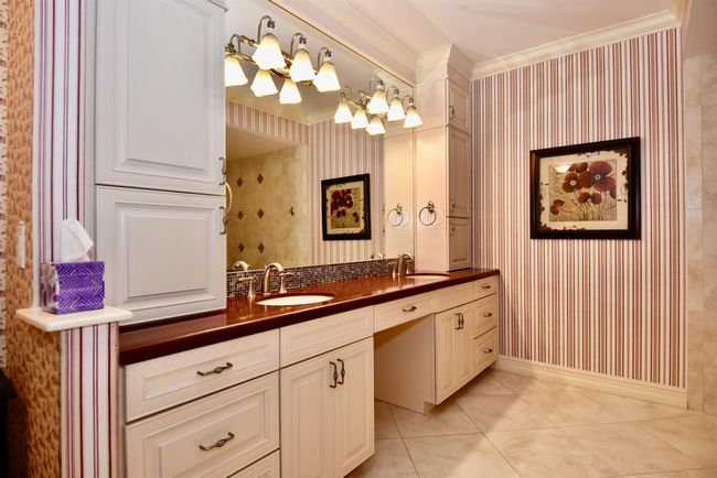 APT-109 - 1155 Hillsboro Mile, Condo with 2 bedrooms, 3 bathrooms and null parking in Hillsboro Beach FL | Image 34