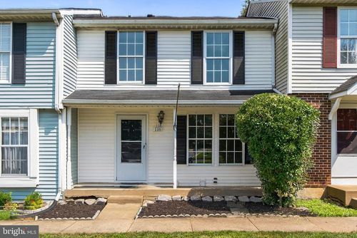 116 Oak Tree Ln, WARRENTON, VA, 20186-2164 | Card Image