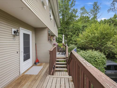 93 E Main St, Richmond, VT, 05477-7741 | Card Image