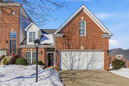 819 Strasburg Dr, Mars, PA, 16046-2386 | Card Image