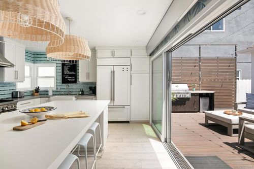 805 Brighton Ct, San Diego, CA, 92109-8229 | Card Image