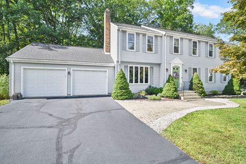 25 Stonehaven Cir, South Windsor, CT, 06074-3587 | Card Image