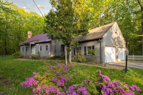 29 Poor Richards Dr, Bow, NH, 03304 | Card Image