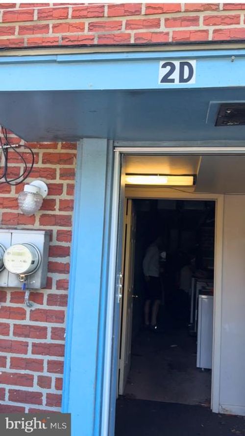 2 E Manoa Rd, HAVERTOWN, PA, 19083-3838 | Card Image