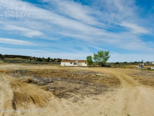 118 Road 3566, Flora Vista, NM, 87415-9689 | Card Image